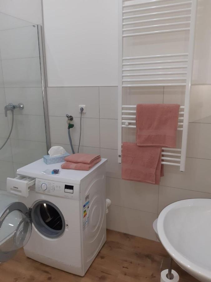 Luxurioese Wohnung Mit Eigenem Garten Augsburg Luaran gambar