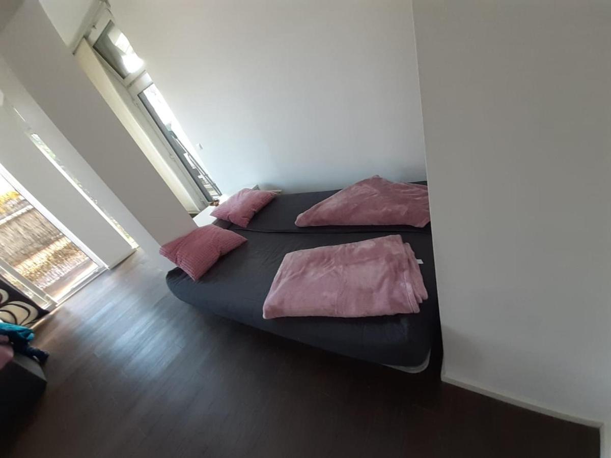 Luxurioese Wohnung Mit Eigenem Garten Augsburg Luaran gambar