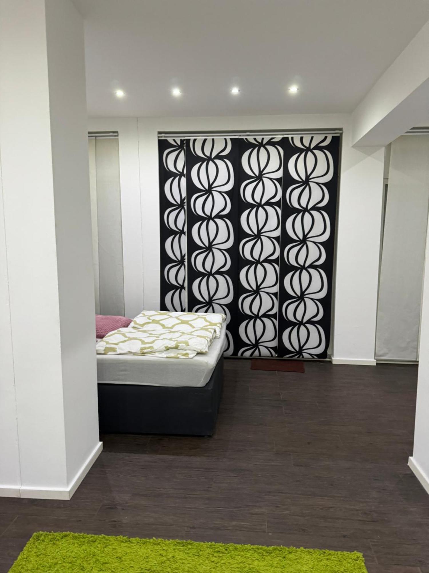 Luxurioese Wohnung Mit Eigenem Garten Augsburg Luaran gambar