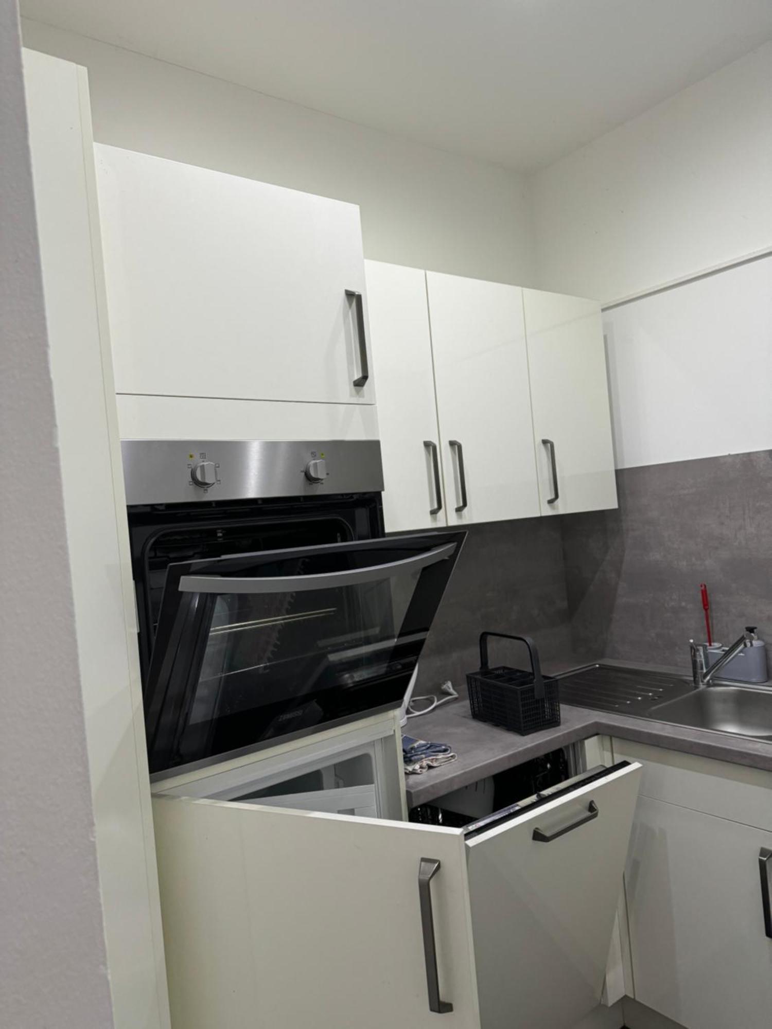 Luxurioese Wohnung Mit Eigenem Garten Augsburg Luaran gambar
